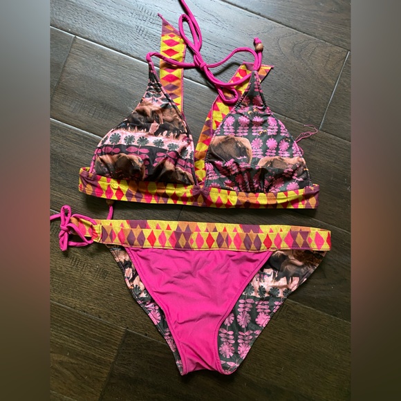 Aaron Chang reversible bikini EUC L - Picture 3 of 7